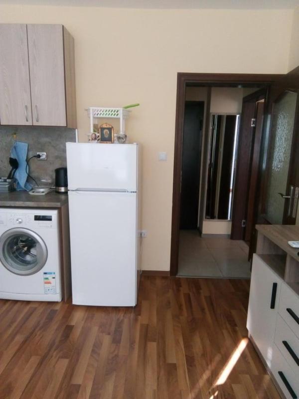 Cozy Apartament Naydenov Appartamento Burgas Esterno foto
