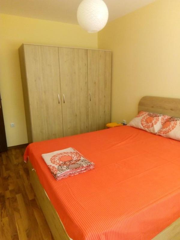 Cozy Apartament Naydenov Appartamento Burgas Esterno foto